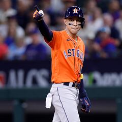 Hondureño Mauricio Dubón se somete a cirugía del pulgar