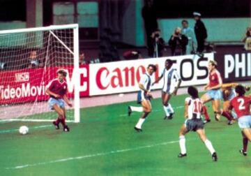 27/05/1987 FINAL COPA DE EUROPA OPORTO - BAYERN DE MUNICH 
 GOL 2-1 JUARY