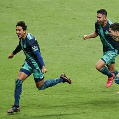 Puebla venció a Rayados en penales y avanza a Liguilla