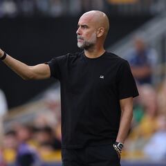Guardiola pesca en la crisis del PSG