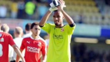 Lawrence Vigouroux ha sido gran figura en el Swindon Town.