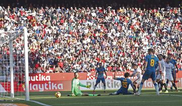 Gol 1-0 de Ben Yedder 