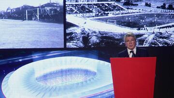 Atletico de Madrid&#039;s President, Enrique Cerezo announces the name of their new stadium, Wanda Metropolitano, during a presentation at the Vicente Calderon stadium in Madrid on December 9, 2016.  
 Atletico Madrid&#039;s new stadium will be called Wanda Metropolitano after China&#039;s Wanda Group, shareholders in the the Spanish giants, won naming rights, Atletico president Enrique Cerezo announced. / AFP PHOTO / PIERRE-PHILIPPE MARCOU
