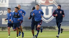 “En Colo Colo era bajo perfil y no creía en mis capacidades; cuando llegué a la U me amenazaron”