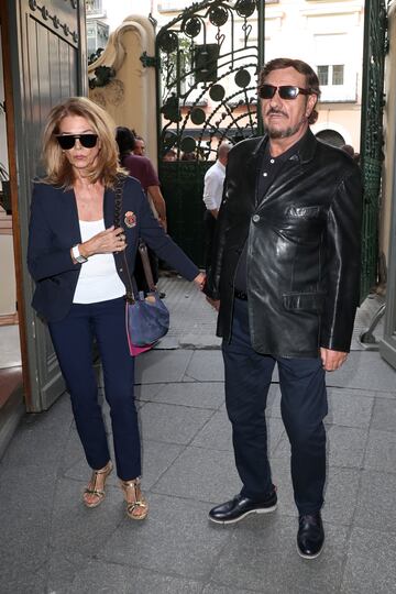 Capilla ardiente de Camilo Sesto: su hijo, Ángela Carrasco...