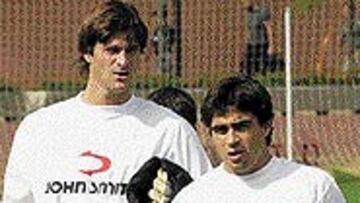 Leo Franco junto a Ibagaza.