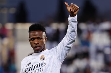 MADRID, 24/11/2024.- El delantero del Real Madrid, Vinicius Junior durante el calentamento previo al partido de la jornada 14 de LaLiga, que el Leganés y el Real Madrid disputan este domingo en el estadio Butarque de Leganés.  EFE/ Sergio Perez
