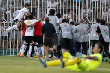 Colo Colo logr&oacute; sacar adelante un duro duelo ante Audax.