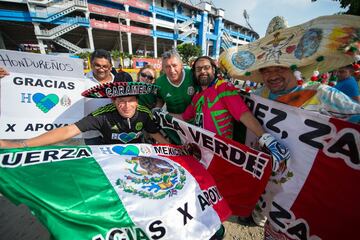 El color y la pasión del Honduras vs México desde San Pedro Sula