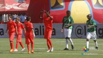 Partido de la primera jornada entre el Barcelona y el Deportivo Calí.