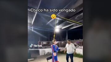 Piñata de Max Verrstappen aparece en fiesta mexicana