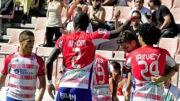 Toño propicia la primera victoria del Granada en Liga