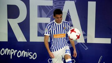 Real Sociedad bring in Héctor Moreno to replace Iñigo Martinez