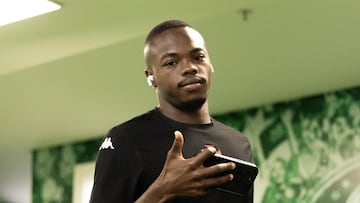 Carlos Andrés Gómez se empieza a ganar su lugar en Vasco da Gama