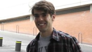 Kaká a los aficionados: "Voy a jugar ante el Atlético de Madrid"