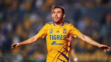 Juan Pablo Vigón festeja el gol contra el Pachuca