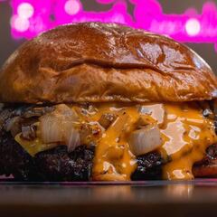 La hamburguesería de smash burger más barata de Madrid: precios desde 3,50 euros y a 15 minutos del Bernabéu