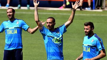 Italia vuelve al ‘catenaccio’ después del adiós de Pirlo