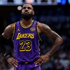 LeBron James para rato, planea ejercer su opción de jugador por 52.6 millones