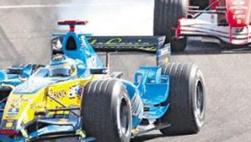 <b>A POR EL CAMPEÓN. </b>Desde su compañero Fisichella, a Raikkonen, pasando por Schumacher, tras él en la imagen, todos quieren batir al campeón, Fernando Alonso.