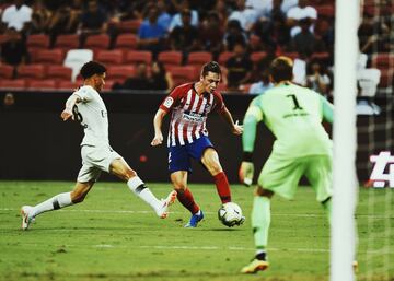 Un debut por todo lo alto, entrando en el partido de Liga contra el Eibar con el marcador en contra y poniendo el tanto del empate en el último minuto. Este mes de enero se marchó cedido desde el Atleti B al Fuenlabrada, donde también se estrenó con gol en su debut, en este caso en Copa.  