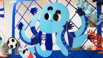 Murales de Alavés y Baskonia en pediatría del Txagorritxu