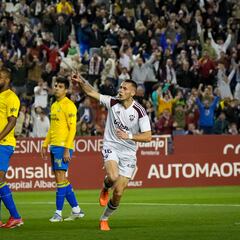 Dubasin sufre una elongación muscular en el bíceps femoral de su pierna derecha