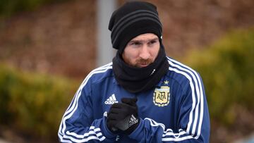 Argentina, con Lionel Messi a la cabeza, desaf&iacute;a a Italia en Manchester. 