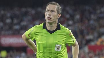 González González arbitrará la semifinal entre Barça y Atlético