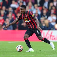 Lerma y Senesi, claves en la llegada de Sinisterra a Bournemouth