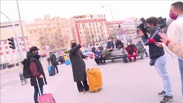 El vídeo viral de Najwa Nimri, de 'Vis a vis' y 'La Casa de Papel', con unos periodistas