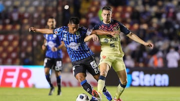 (L-R), Osvaldo Martinez of Queretaro and Alvaro Fidalgo of America during the game Queretaro vs America, corresponding to Day 01 of the Torneo Apertura 2021 of the Liga BBVA MX, at La Corregidora Stadium, on July 22, 2021.
<br>br>
(I-D), Osvaldo Martinez de Queretaro y Alvaro Fidalgo de America durante el partido Queretaro vs America, Correspondiente a la Jornada 1 del Torneo Apertura 2021 de la Liga BBVA MX, en el Estadio La Corregidora, el 22 de Julio de 2021.