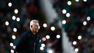 Soccer Football - International friendly - Mexico v Iceland - Estadio Corregidora, Santiago de Queretaro, Mexico - February 25, 2026 Mexico coach Javier Aguirre reacts REUTERS/Eloisa Sanchez