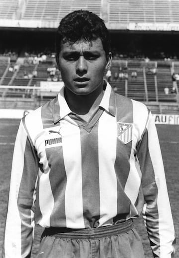 Vistió la camiseta del Atleti la temporada 1984-85. 