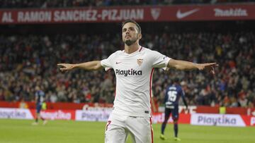 Sarabia ante el Huesca.