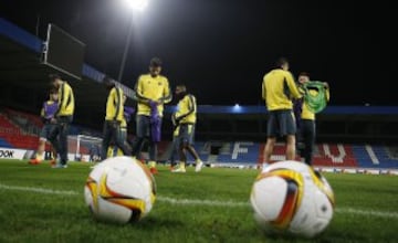 Así preparó el Villarreal el partido en Pilsen