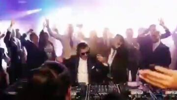 Parece un festival y de los gordos: el vídeo de la boda de Ramos con fuego, malabares, DJ...