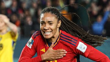 Spain's forward #18 Salma Paralluelo celebrates scoring her team's first goal during the Australia and New Zealand 2023 Women's World Cup semi-final football match between Spain and Sweden at Eden Park in Auckland on August 15, 2023. (Photo by Marty MELVILLE / AFP)