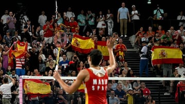 Carolina arrasa hasta octavos