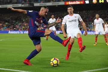  Paco Alcácer con Clement Lenglet.