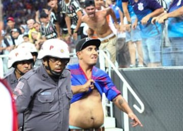 Los graves incidentes de los hinchas de la U en el Arena Corinthians