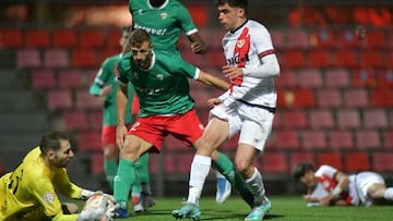 Rayo Vallecano B y Trival Valderas Alcorcón empataron sin goles (0-0) en la Ciudad Deportiva Fundación Rayo Vallecano de Madrid.