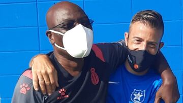 Tommy N'Kono y Luis García.