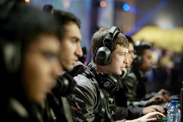 Fear, pro de Dota 2, no podrá competir por lesión