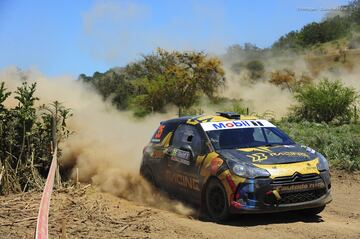 El "Auto del Rock" de José Miguel Hernández y Sebastián Olguín en el RallyMobil Valparaíso 2017