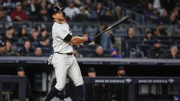 Giancarlo Stanton conectó un bambinazo en el sexto inning contra los Marlins.