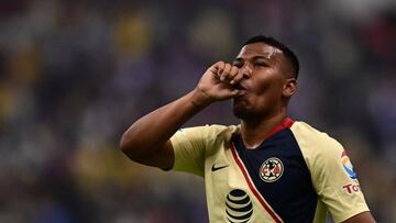 Roger Martínez dio a conocer su deseo de salir del América de México y espera jugar en Europa.