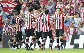 La tercera etapa bilbaína la abrió con Bielsa en el banquillo. Su primer gol en esta definitiva estancia, que se ha alargado ocho años, se remonta al 2 de septiembre de 2012, al Valladolid.