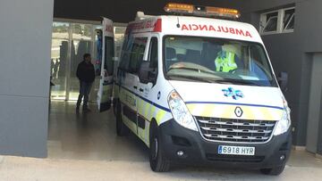 Rins se cae y es evacuado, pero está fuera de peligro