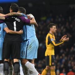 El City remonta y evita que el Chelsea se escape en la tabla
